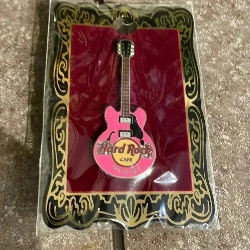 Hard Rock Cafe Orlando Pink Guitar Trading Pin